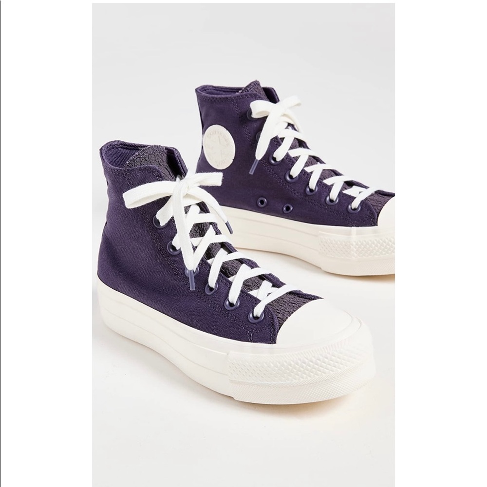 BRAND NEW Converse: Chuck Taylor All Star Lift Sneakers